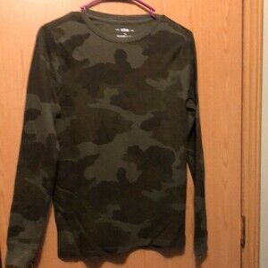 Urban pipeline NWT camo thermal top size XL